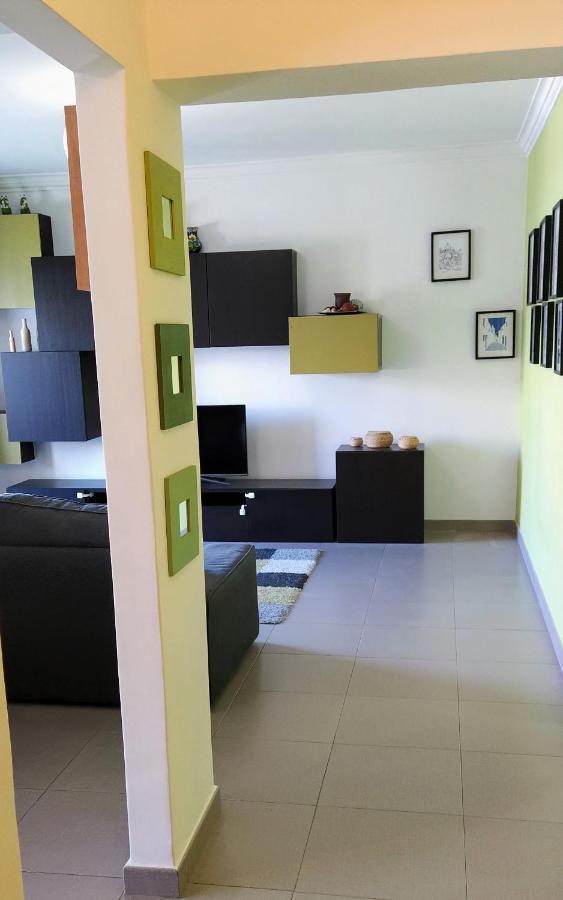 Large Apartment Near The Beach And Lisbon Costa da Caparica Exterior foto