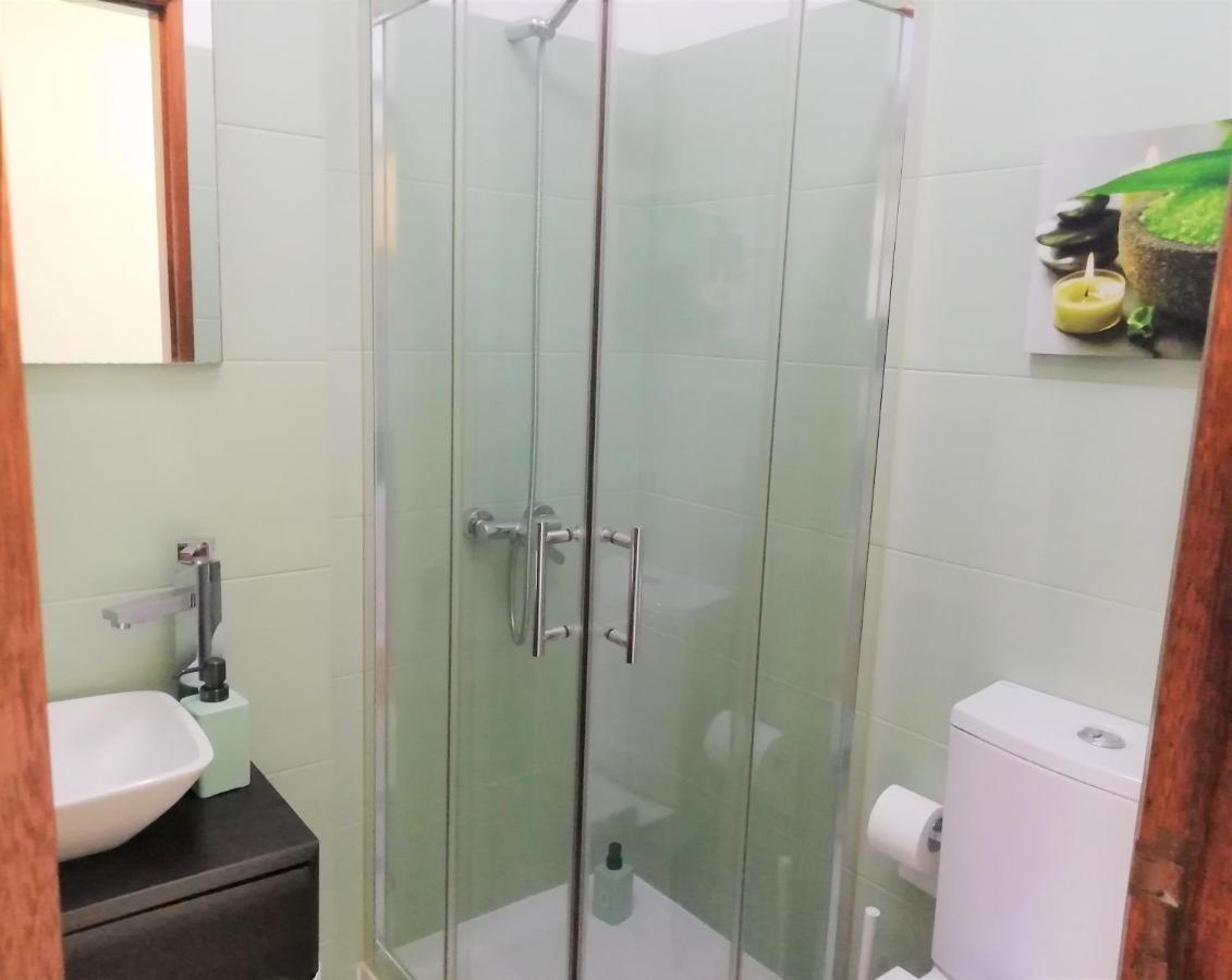 Large Apartment Near The Beach And Lisbon Costa da Caparica Exterior foto