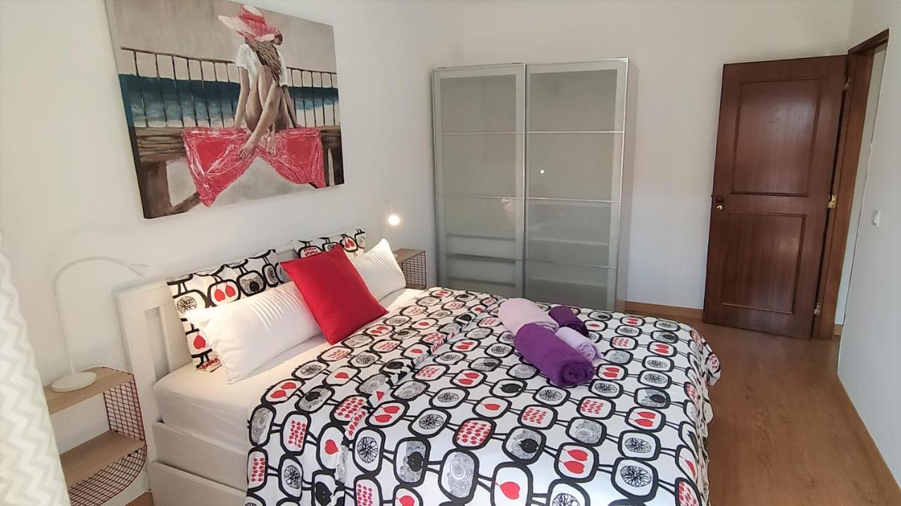 Large Apartment Near The Beach And Lisbon Costa da Caparica Exterior foto