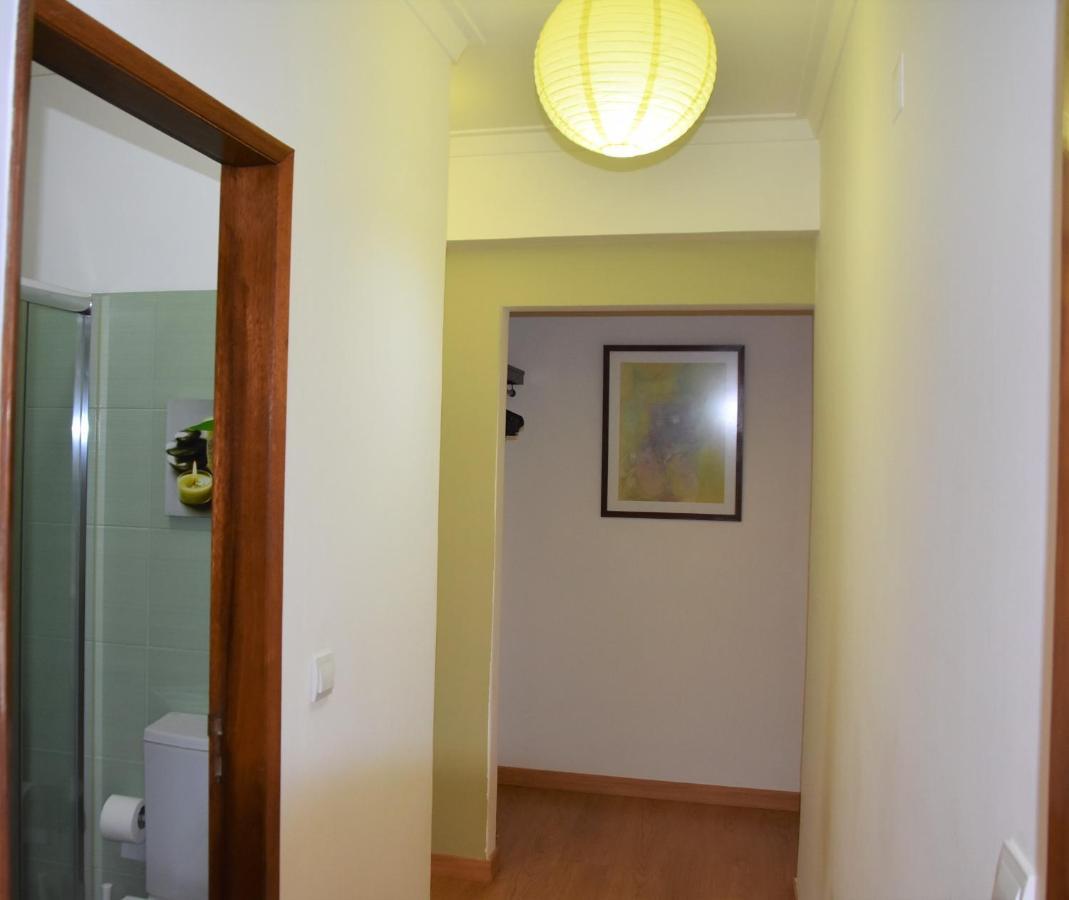 Large Apartment Near The Beach And Lisbon Costa da Caparica Exterior foto
